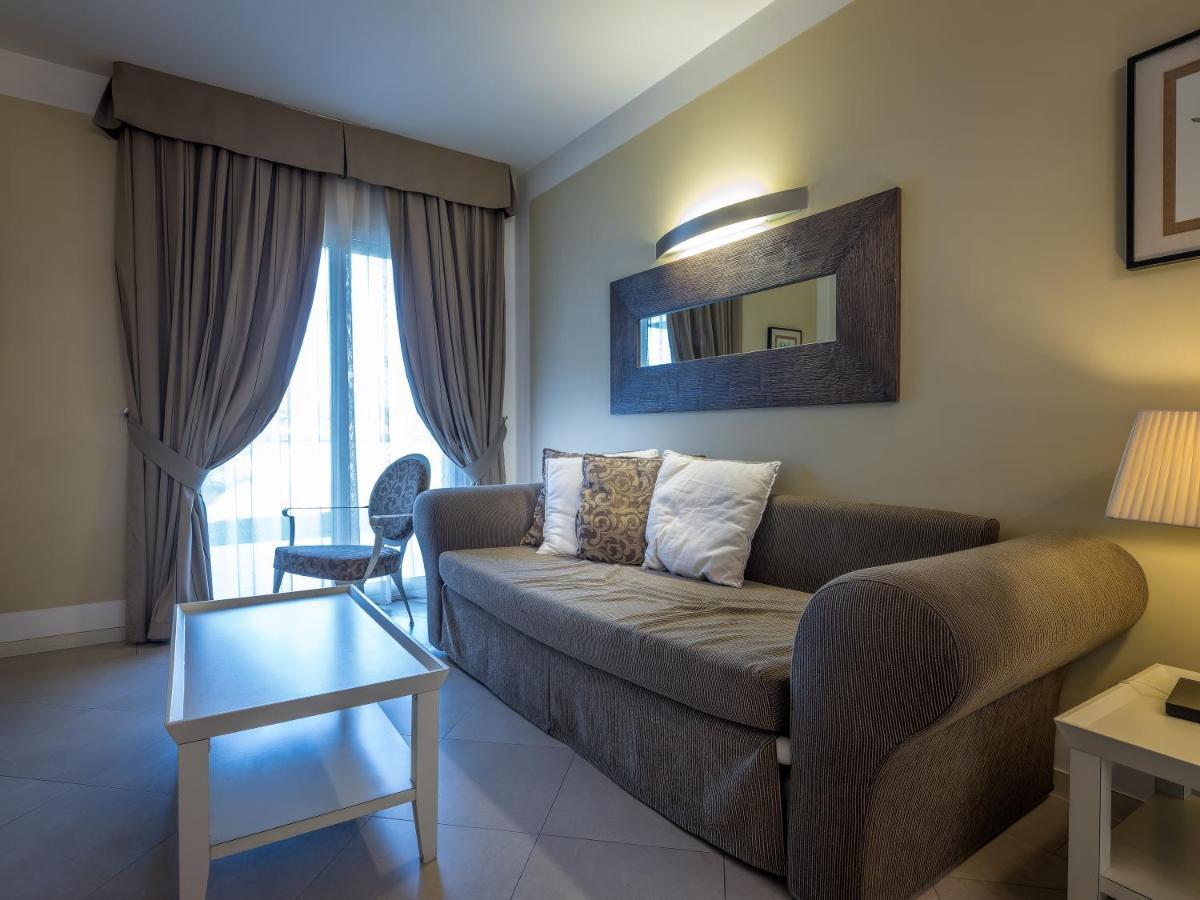 Parc Hotel Germano Suites&Apartments Bardolino Esterno foto