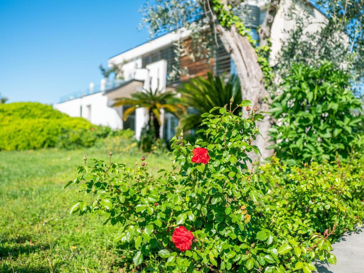 Parc Hotel Germano Suites&Apartments Bardolino Esterno foto