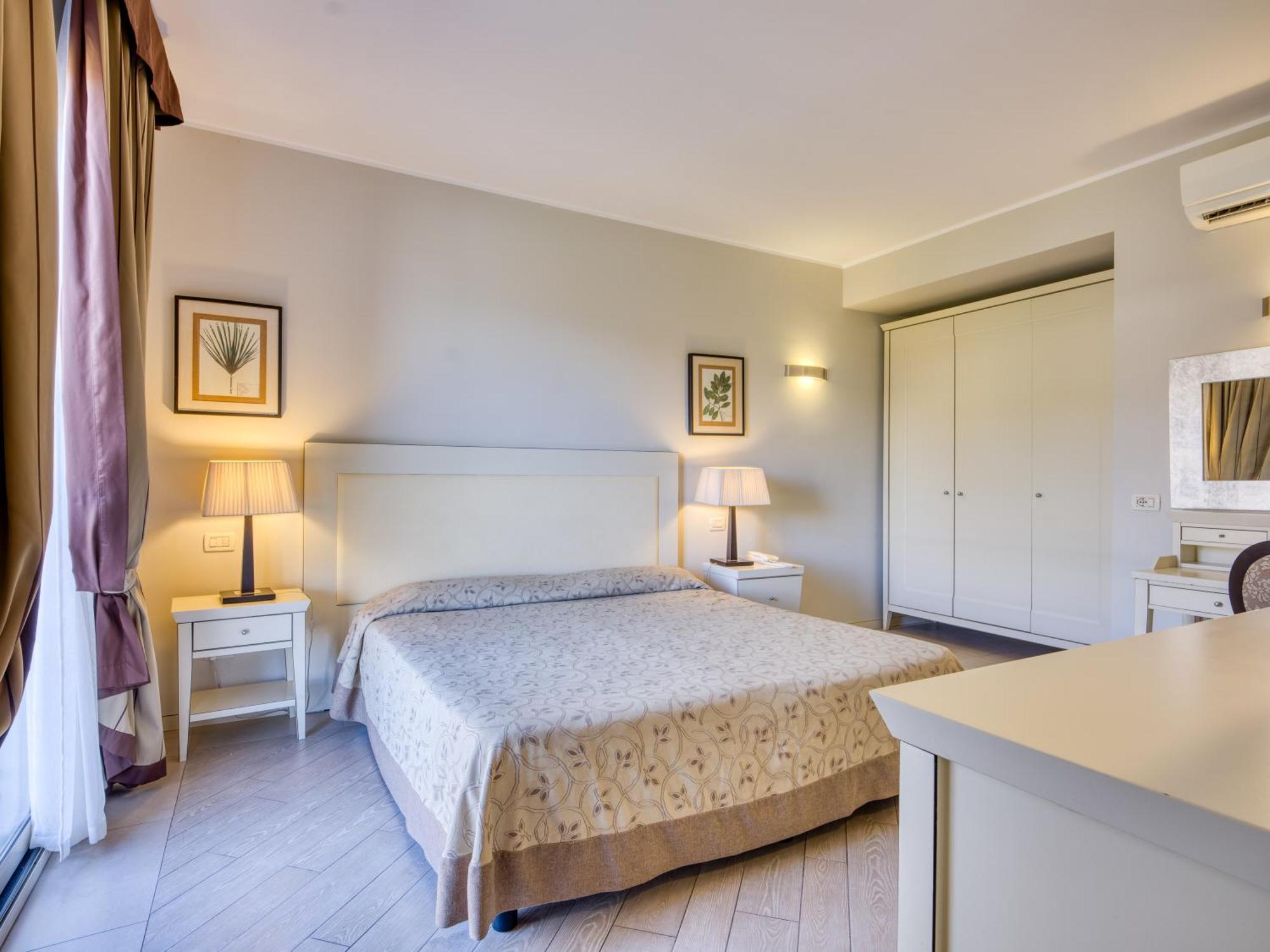 Parc Hotel Germano Suites&Apartments Bardolino Esterno foto