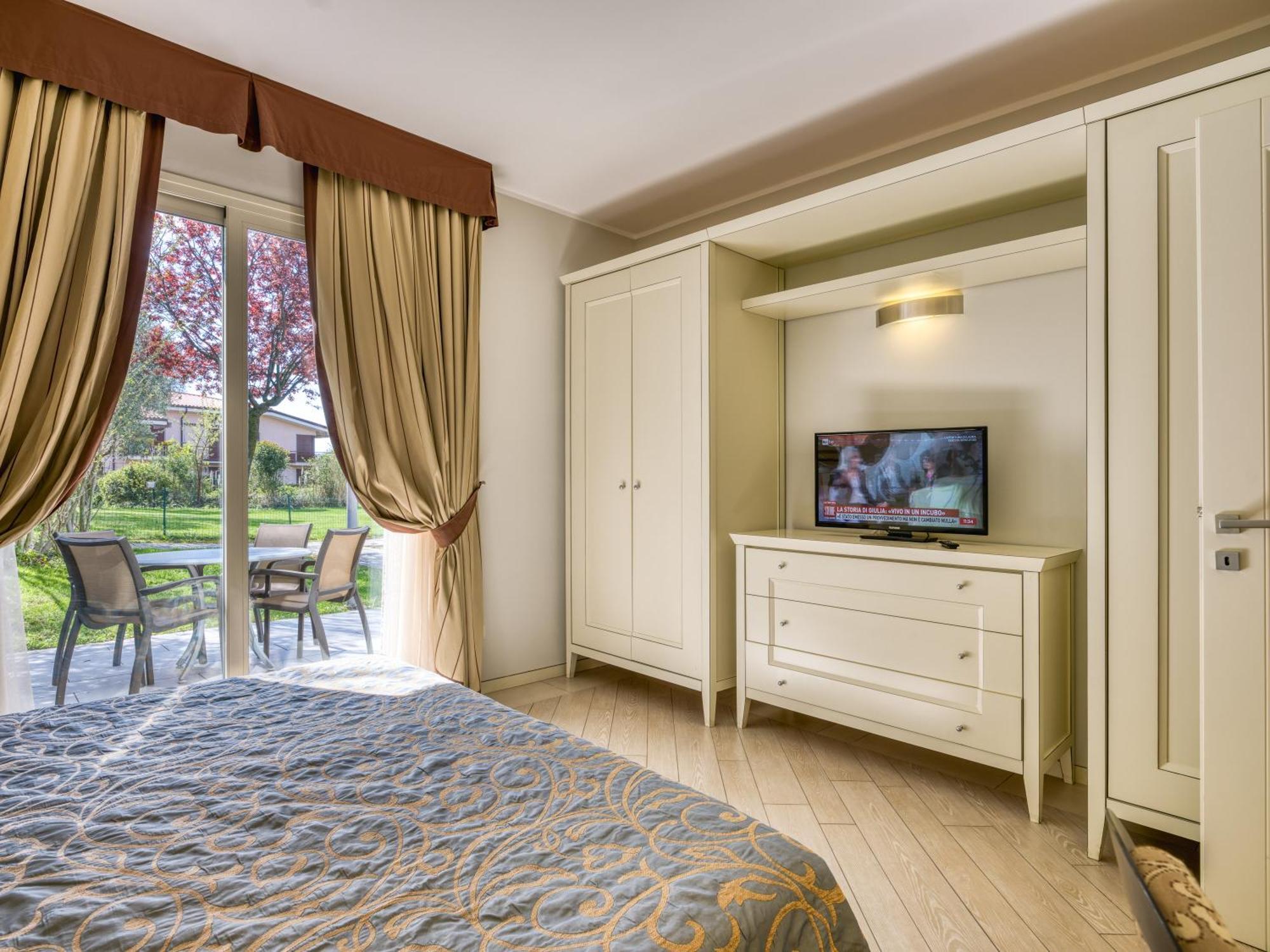 Parc Hotel Germano Suites&Apartments Bardolino Esterno foto