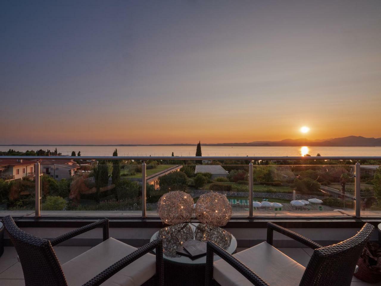 Parc Hotel Germano Suites&Apartments Bardolino Esterno foto